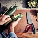 پوست گیر یا پوست کن برند ویکتورینوکس اصل سوئیس مدل 7.6079 مشکی رنگ